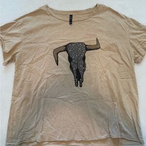 Tan Graphic Tee with Black Steer Skull